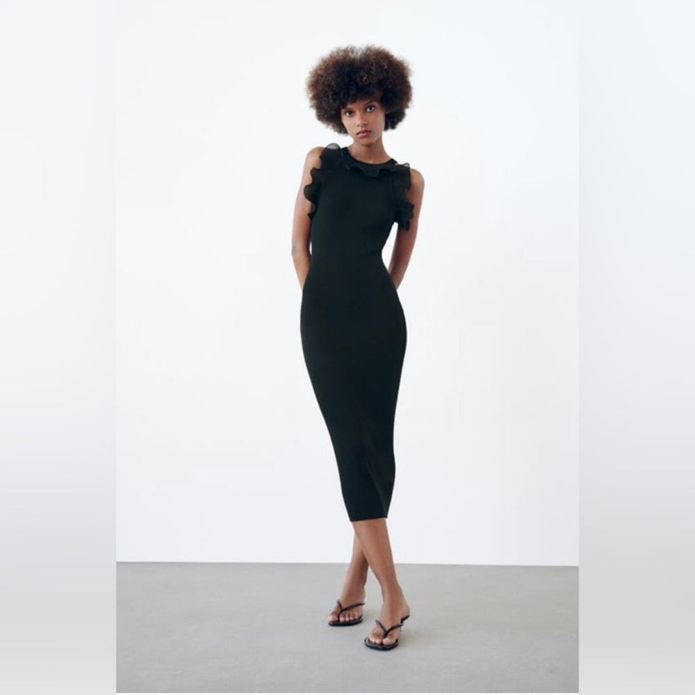 ZARA KNIT RUFFLE DRESS